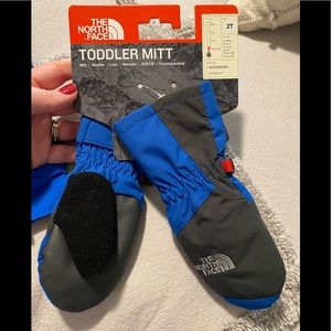 The North Face Boys Mittens